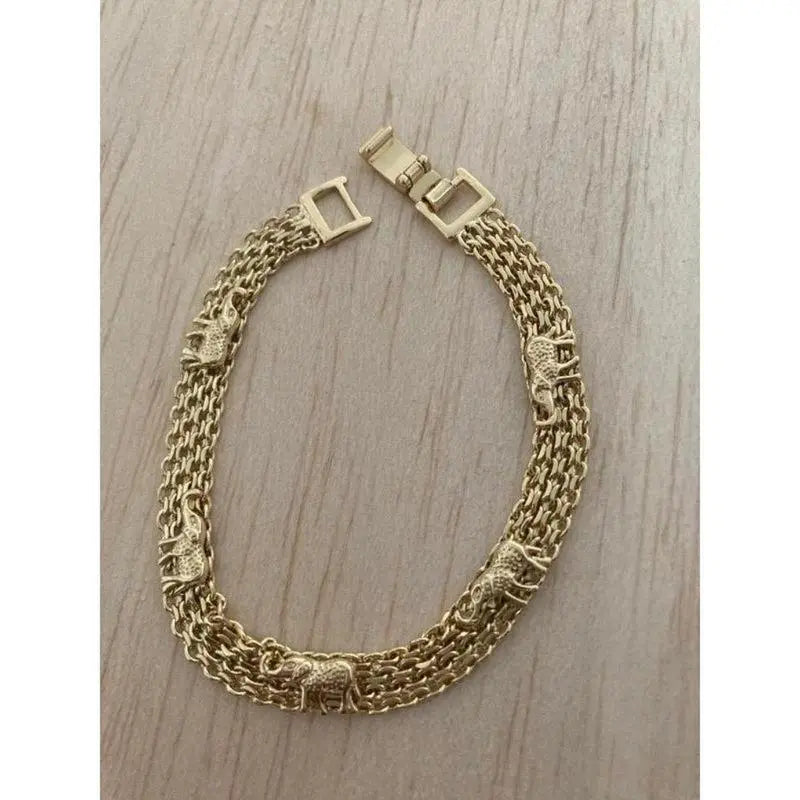 Elephant Charm Sports Wristband Bracelet - Unisex, Gold Plated, Ideal Gift for Birthdays and Christmas, Everyday Accessory